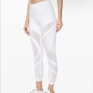 Lululemon Wunder Under White lace leggings
